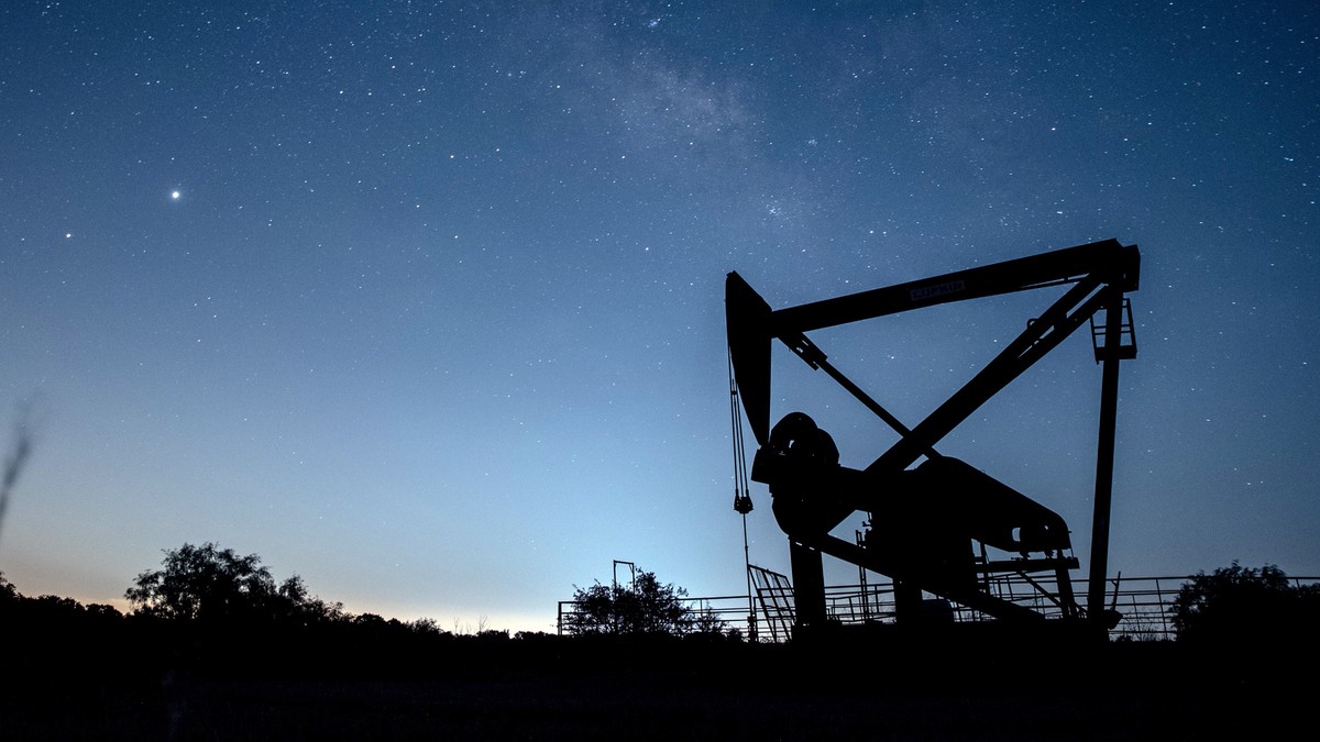 Власти Афганистана планируют закупить 1 миллион баррелей российской нефти по бартеру