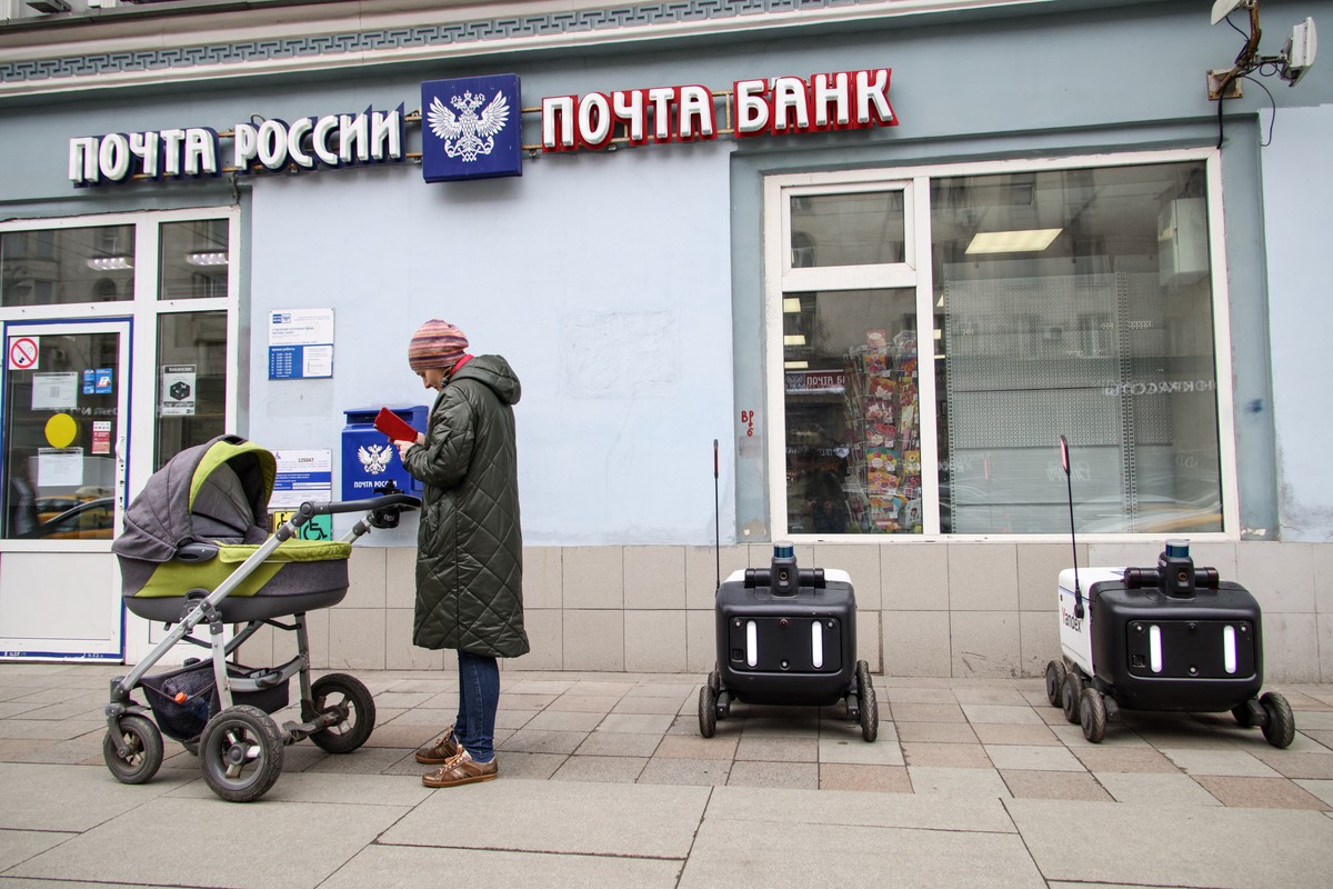 Финансовая катастрофа «Почты России»: дадут ли компании обанкротиться