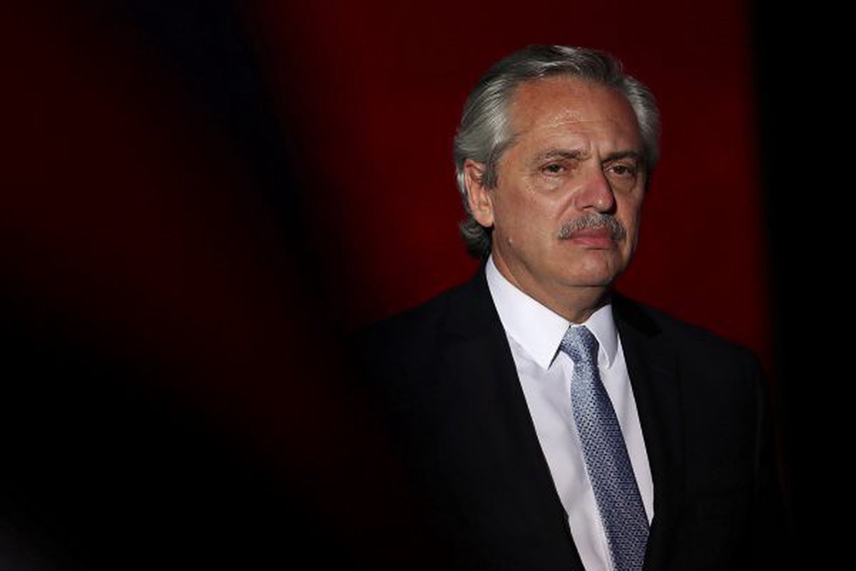 Президент Аргентины заявил, что из-за ситуации на Украине не будет прекращать диалог с РФ