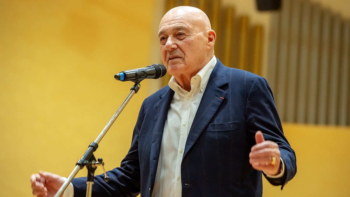 Человек эпохи возражений: почему Познер долго оставался на плаву