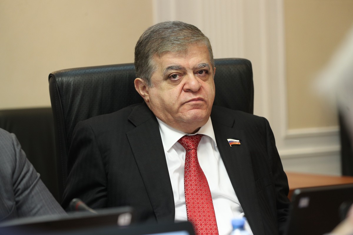 Сенатор назвал подрыв машины Дугина покушением на почве профессиональной деятельности