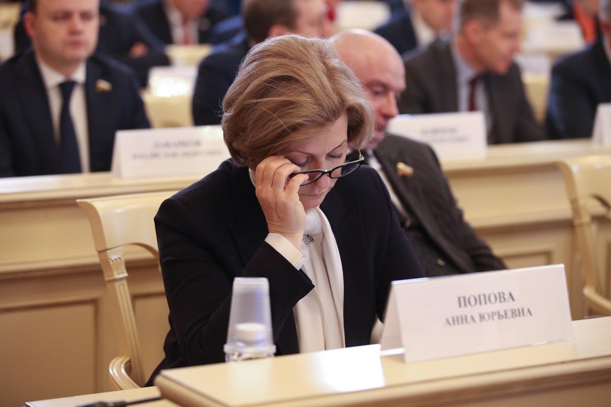 Глава Роспотребнадзора: Свиной грипп сейчас превалирует в России