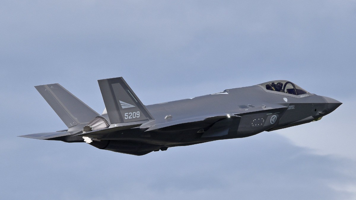 NI: США никогда не отправят Украине истребители F-35
