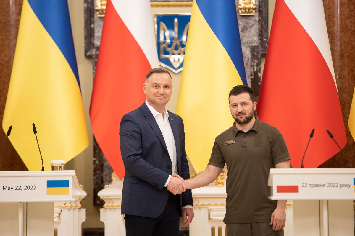 NPD: Зеленский отдаст Польше территории Западной Украины в обмен на помощь против России