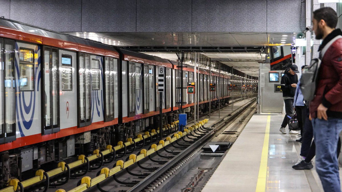 Дептранс: движение Сокольнической линии московского метро восстановлено