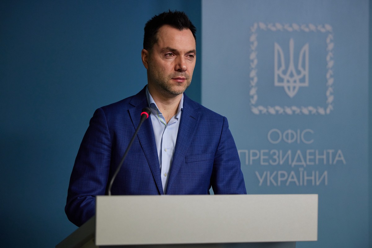 Арестович* назвал три сценария для Украины в 2024 году