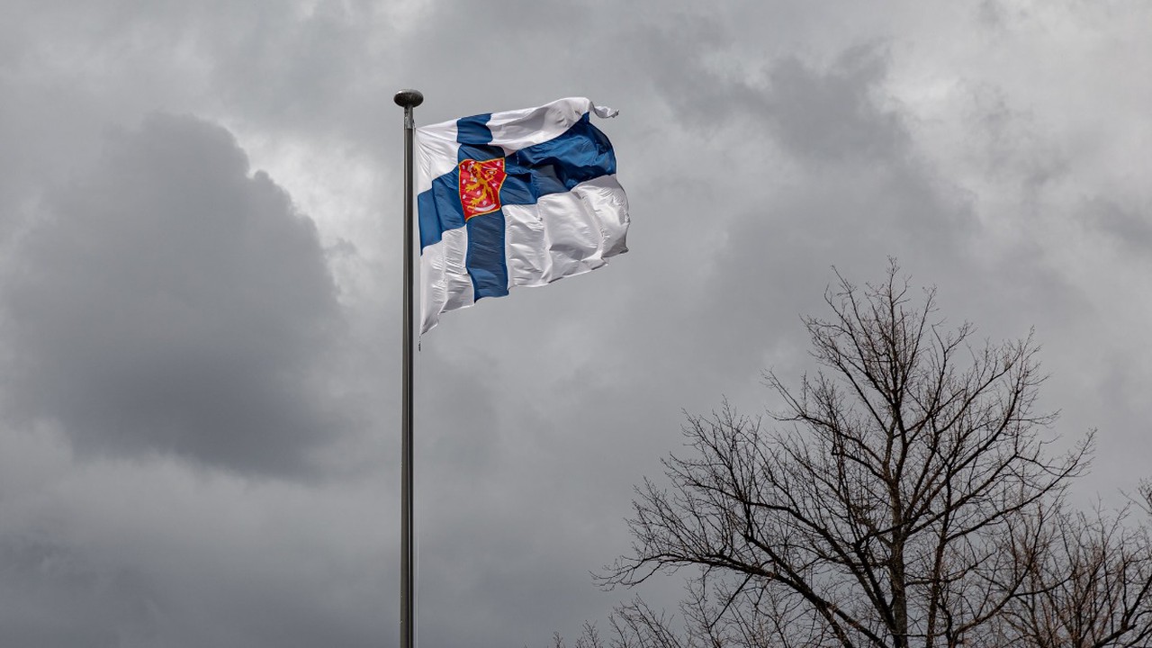 Финляндия может закрыть оставшиеся КПП на границе с Россией в ночь на 22 ноября