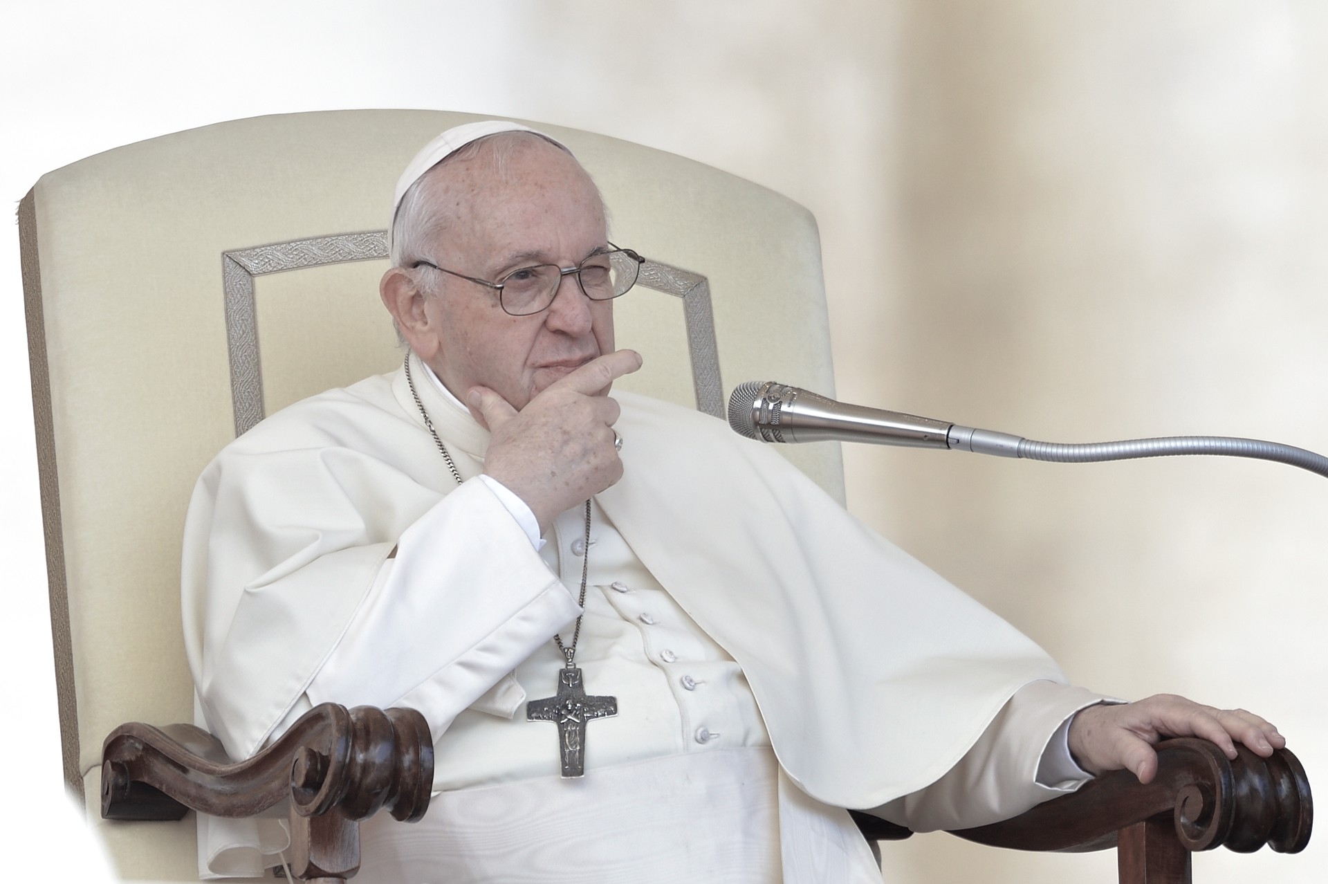 Папа римский Франциск рассказал о разговоре с патриархом Кириллом и просьбах к Путину
