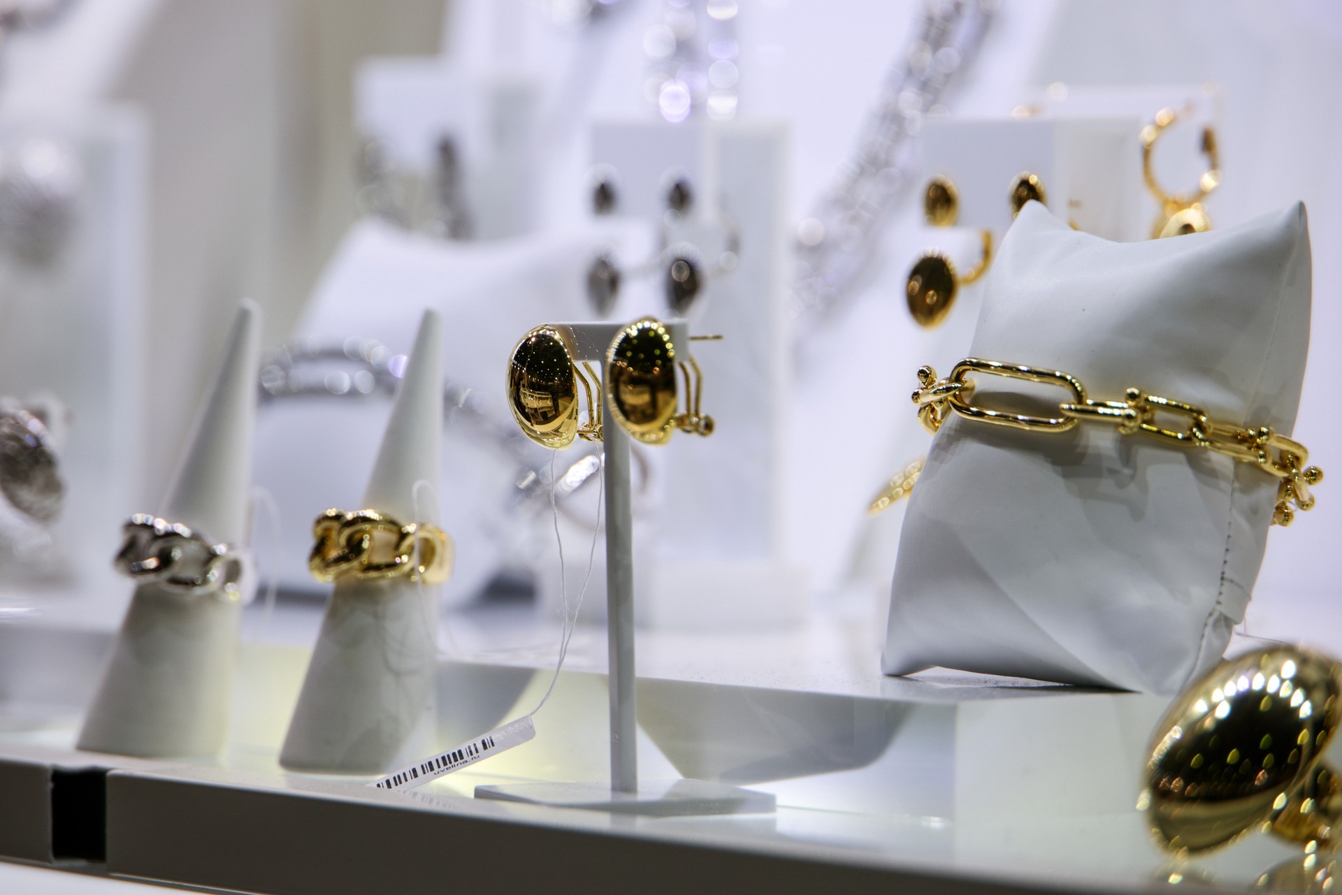 Как отличить настоящее золото от полого на глаз