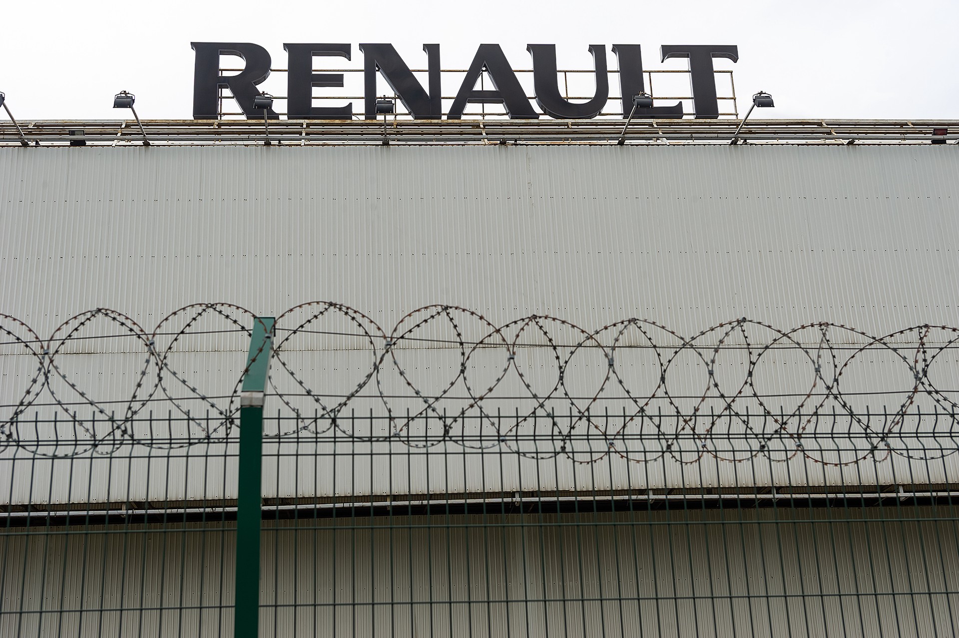 ВС РФ получат право нанести ракетно-бомбовый удар по заводу Renault на Украине