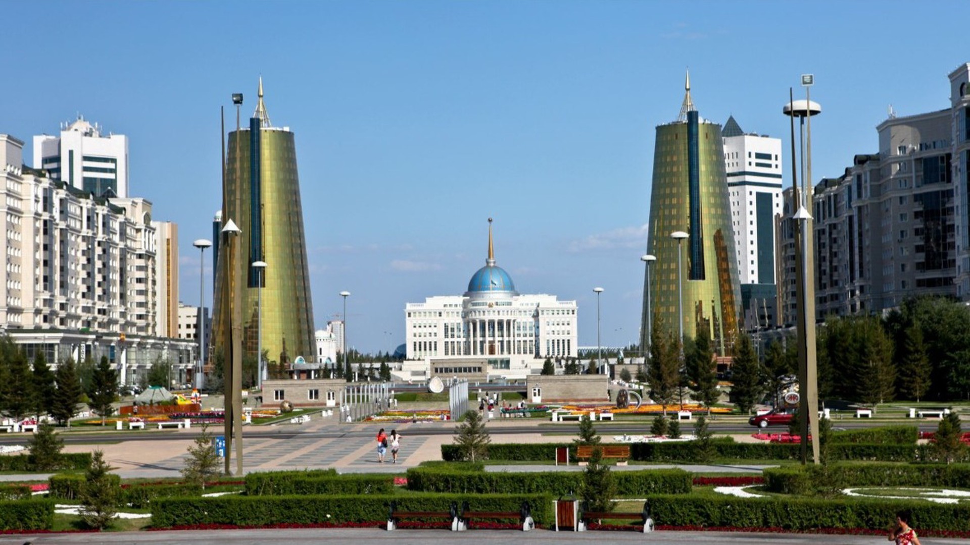 Политолог: Казахстан для западной элиты будет превращаться в европейскую колонию