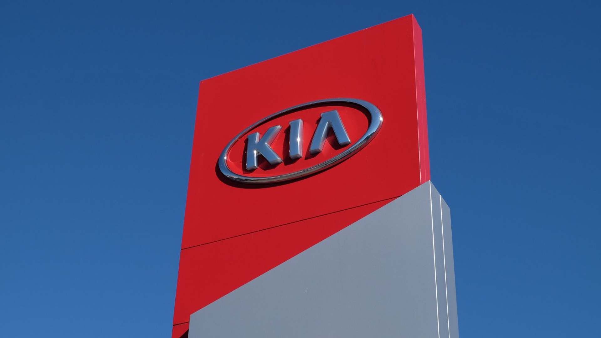 Автоэксперт: У KIA и Hyundai есть все шансы вернуть свои российские заводы