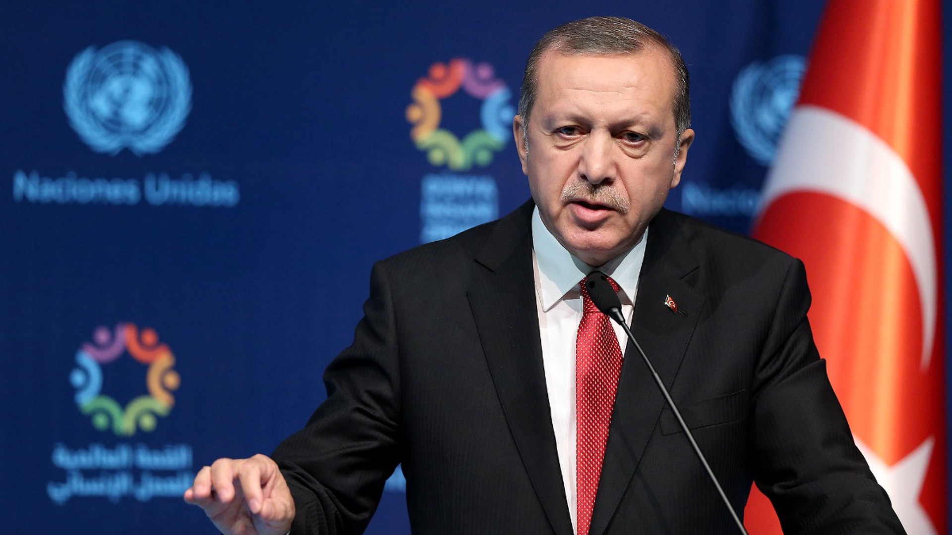 Эрдоган назвал премьера Израиля Нетаньяху современным Гитлером и пригрозил карой