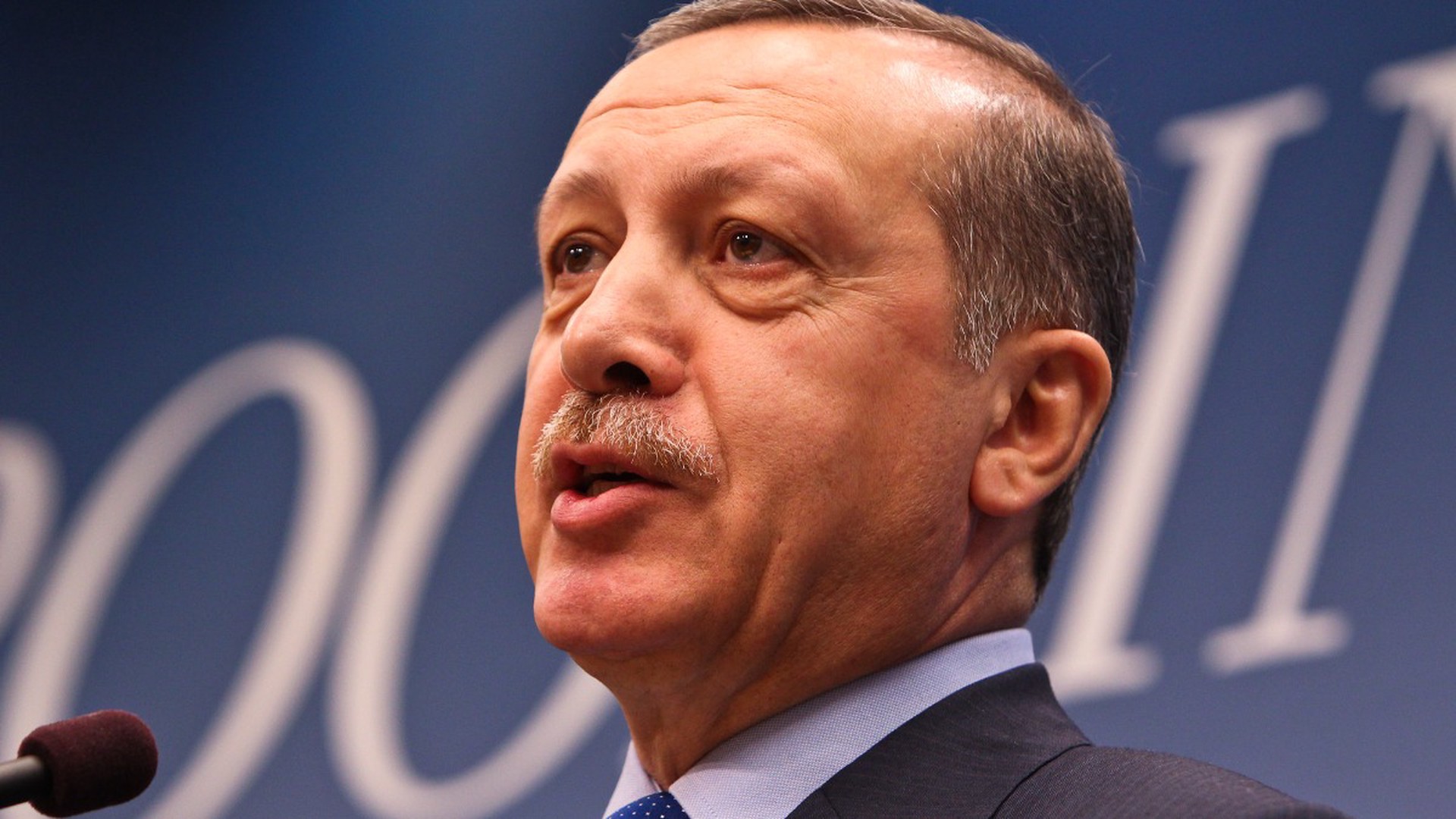 Эрдоган заявил, что с явным отрывом лидирует на президентских выборах в Турции