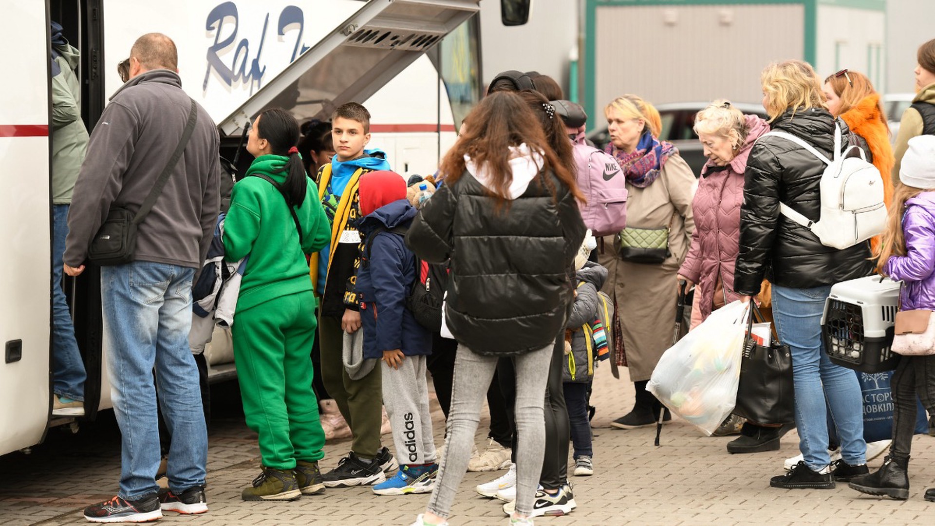 Sofia Globe: болгарские отели из-за отсутствия денег не могут кормить беженцев с Украины