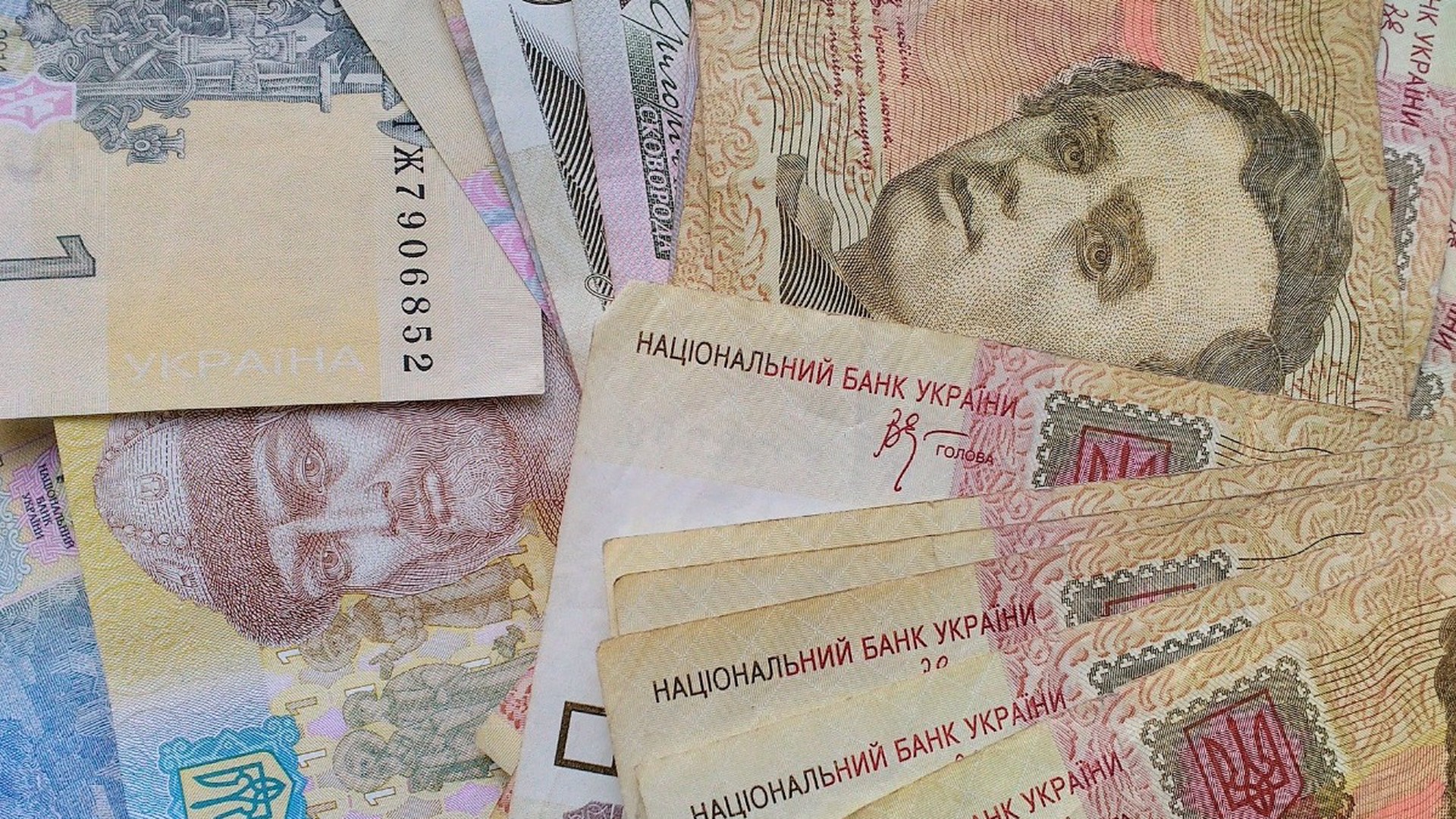 Украинцам предложили заработать на коррупции
