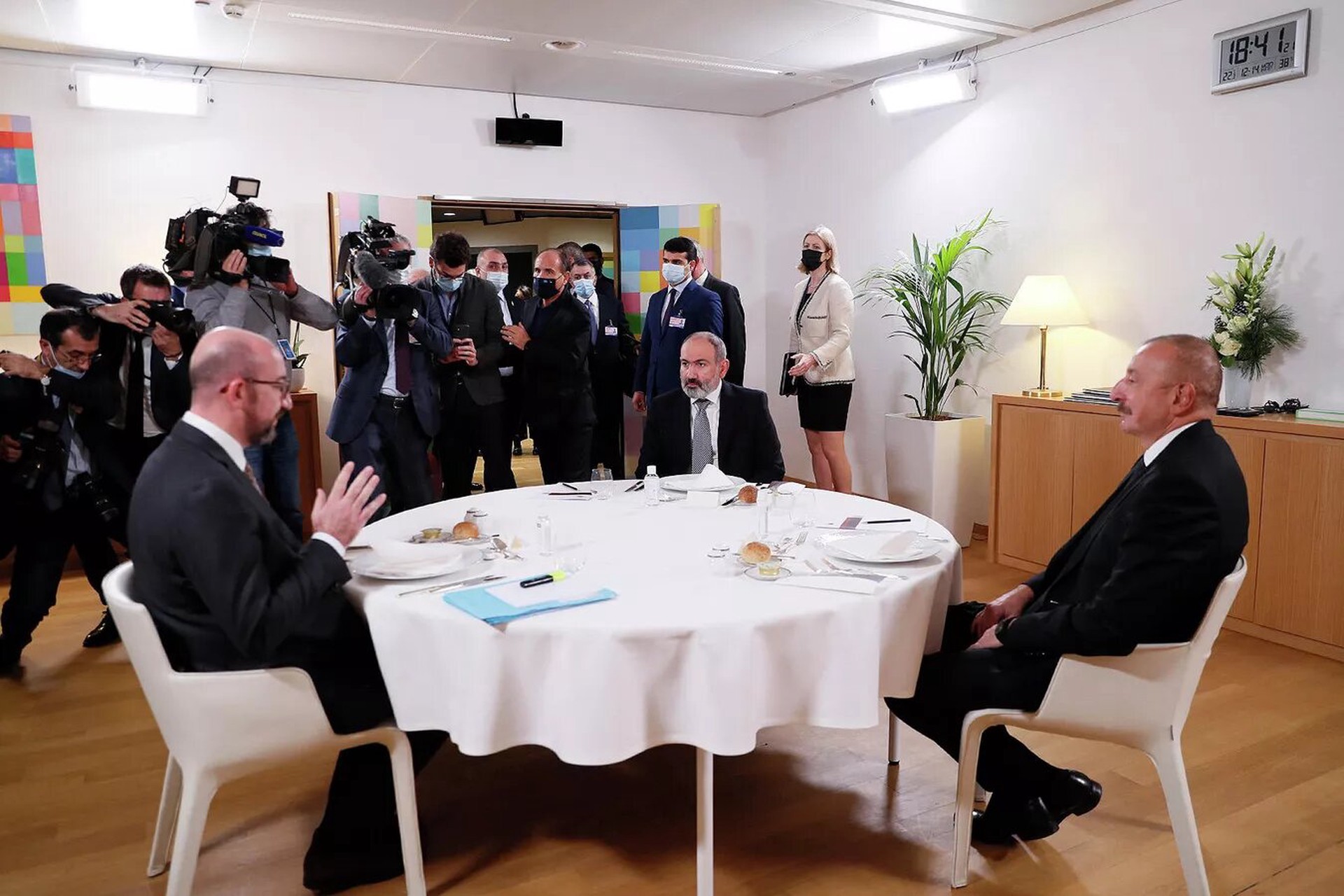 Трехсторонние переговоры. Переговоры Пашиняна и Алиева в Брюсселе.