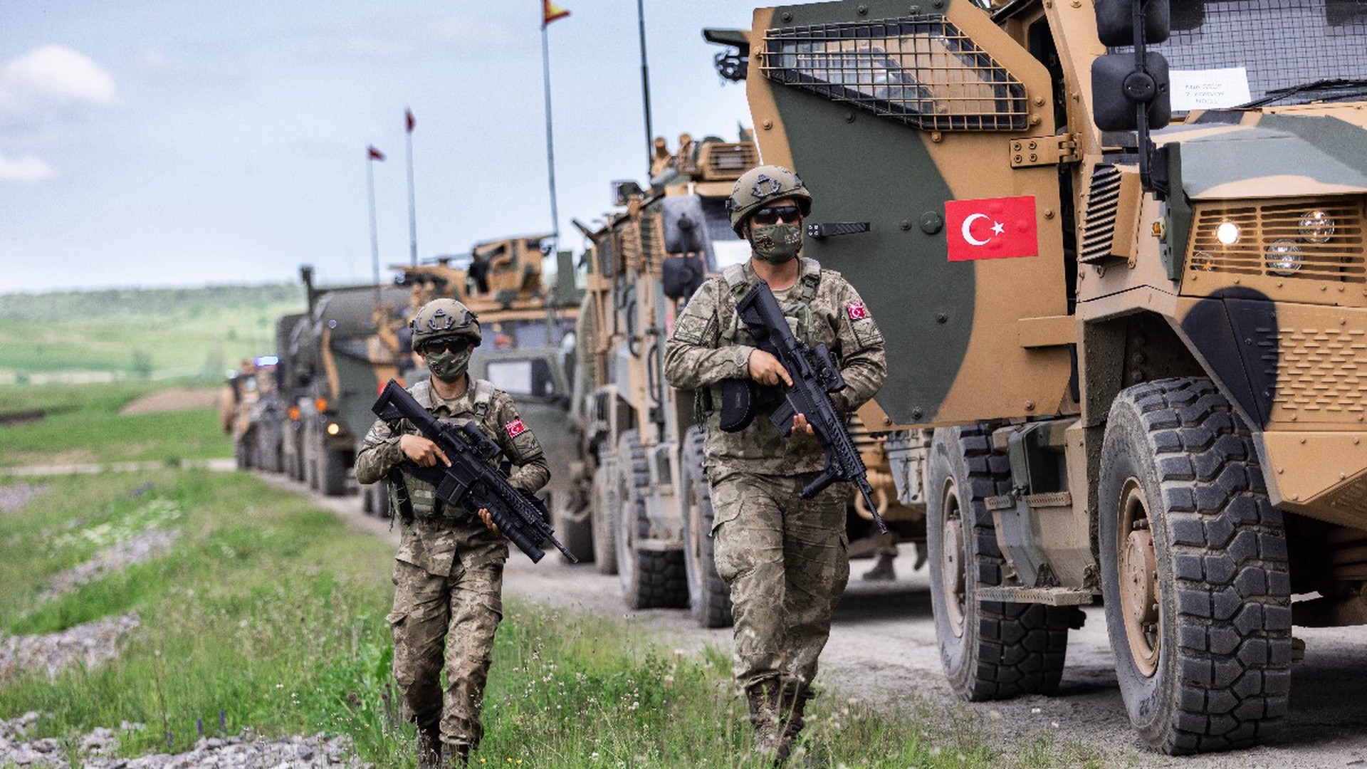 Hurriyet: Турция может летом начать военные действия в Сирии из-за выборов РПК