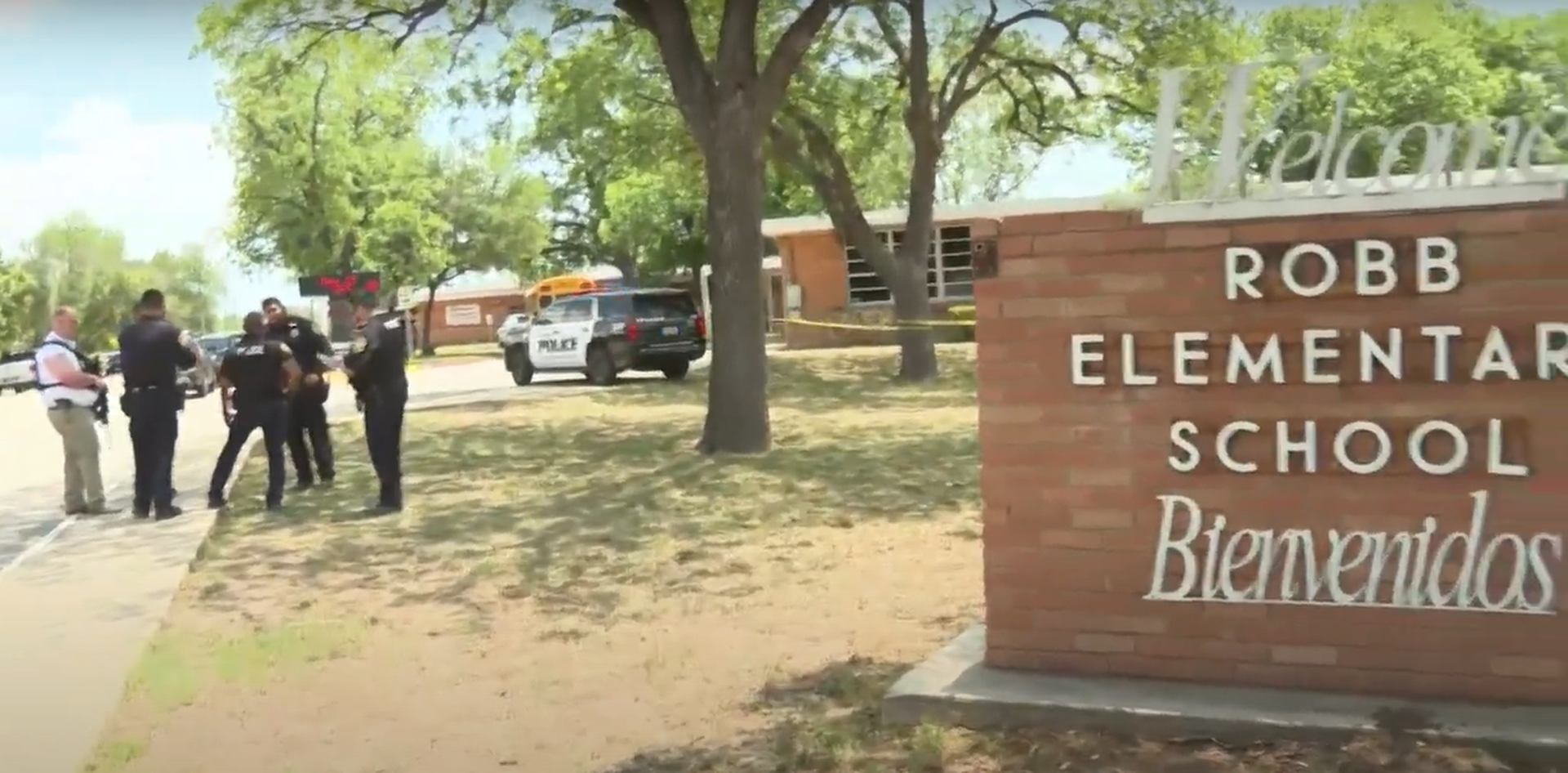 14 детей и учитель убиты в школе в Техасе