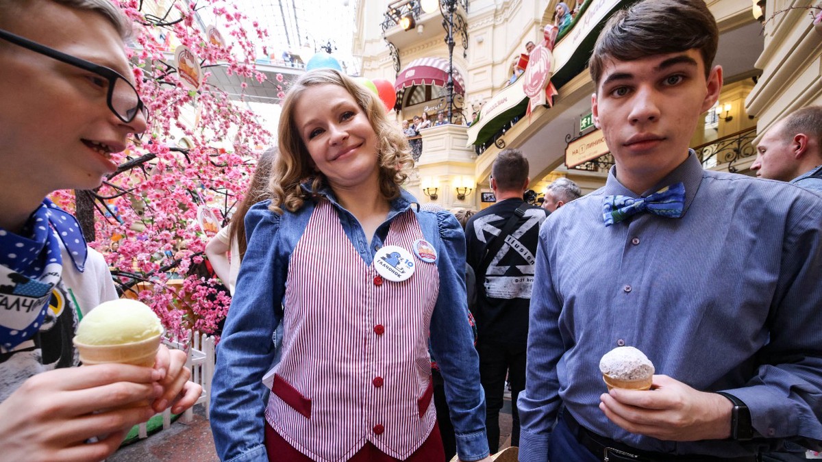 Актриса Юлия Пересильд призвала космонавтов прекратить ее травлю