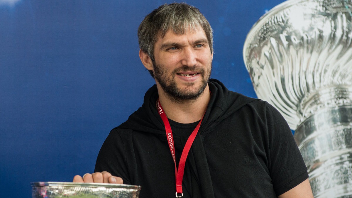 Овечкин ответил на вопрос, может ли он проголосовать на выборах президента США