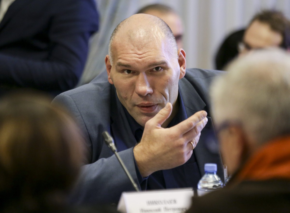Валуев призвал «забить болт» на базу «Миротворец», куда внесли ЦСКА и «Зенит»