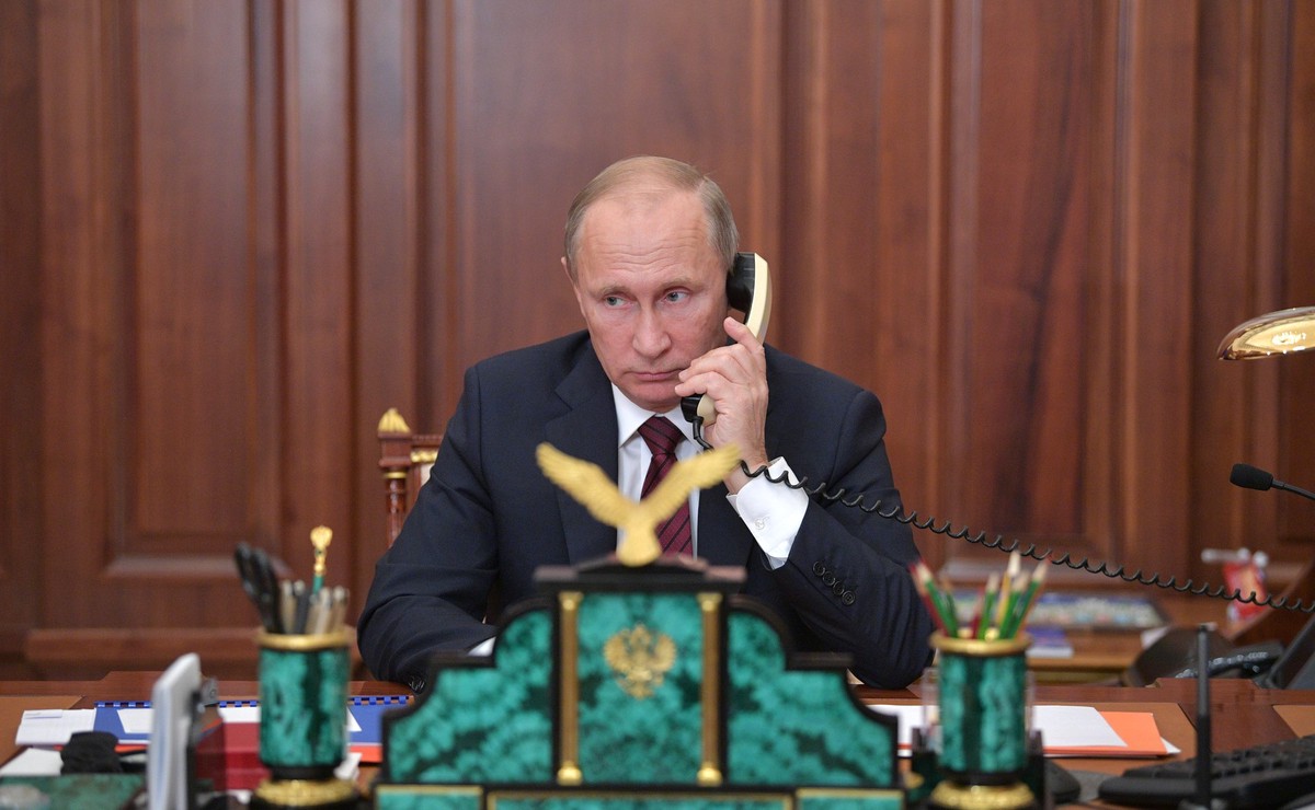 Путин провёл телефонный разговор с президентом Таджикистана Рахмоном