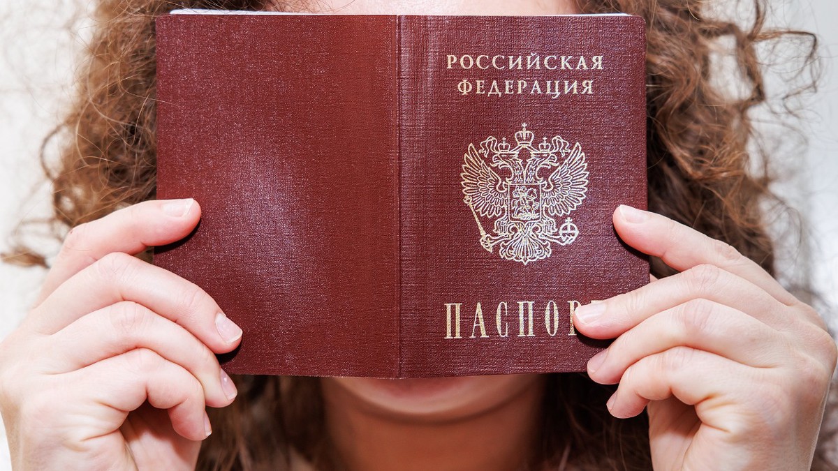 Доцент Семеновский рассказал, какие сведения в паспорте могут стать обязательными