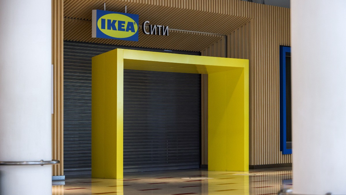 Компания IKEA уволила 10 тысяч российских сотрудников 