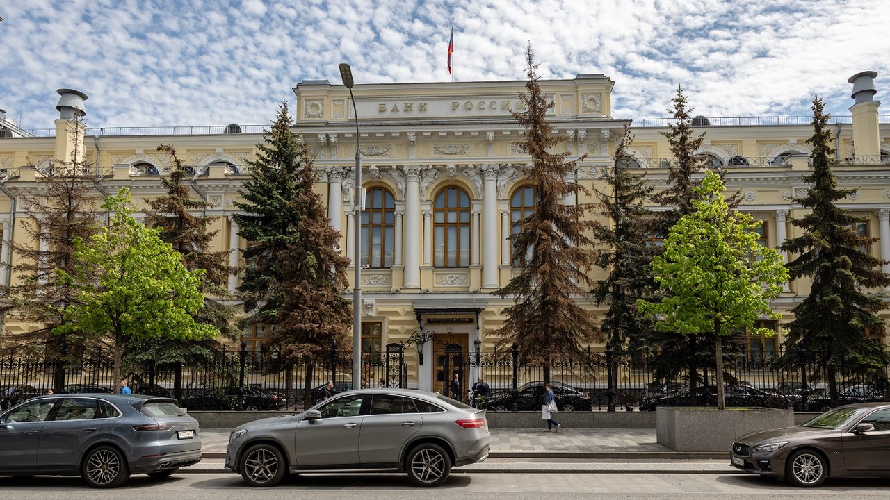 ЦБ РФ собирается повысить тарифы по ОСАГО для транспортных средств из недружественных стран