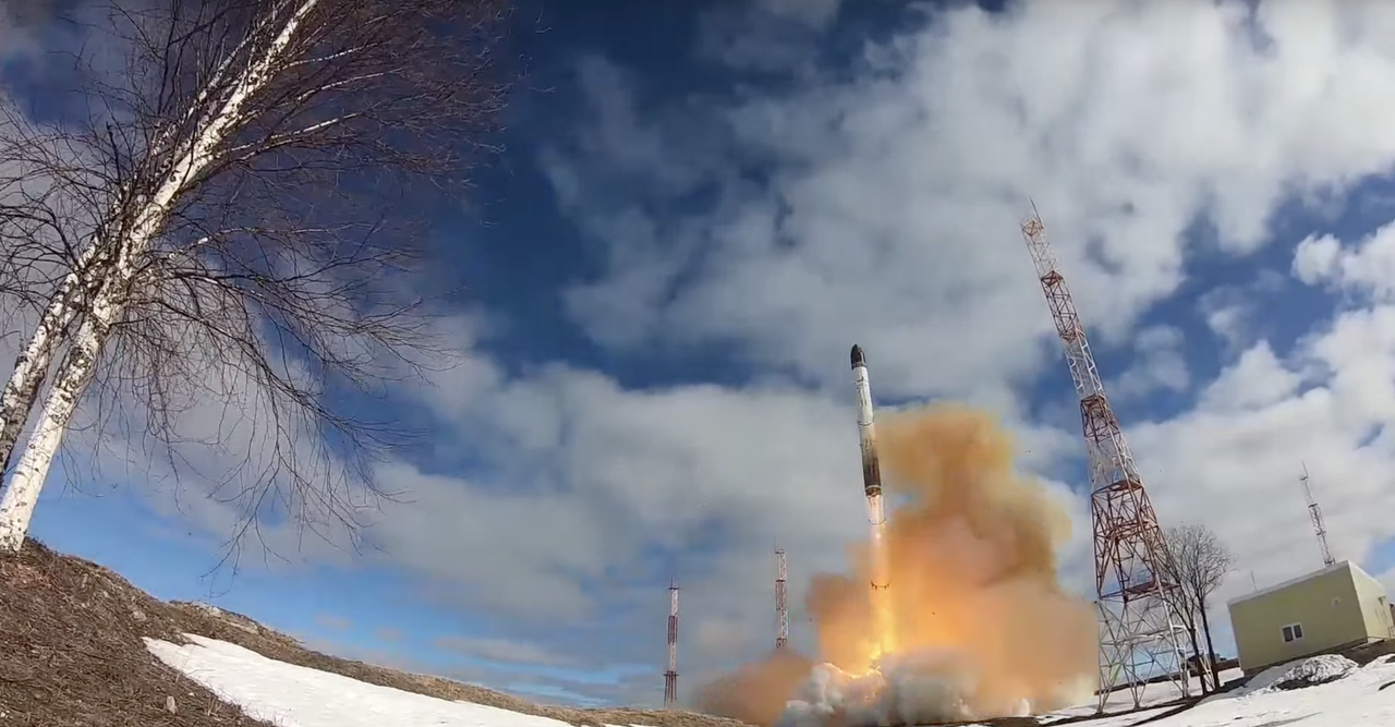 Послали с «Сарматом»: зачем Россия вышла из договора СНВ