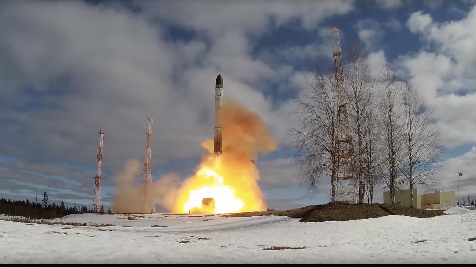 «Чертовски хорошая штука!»: американцы восхитились российской ракетой «Сармат»