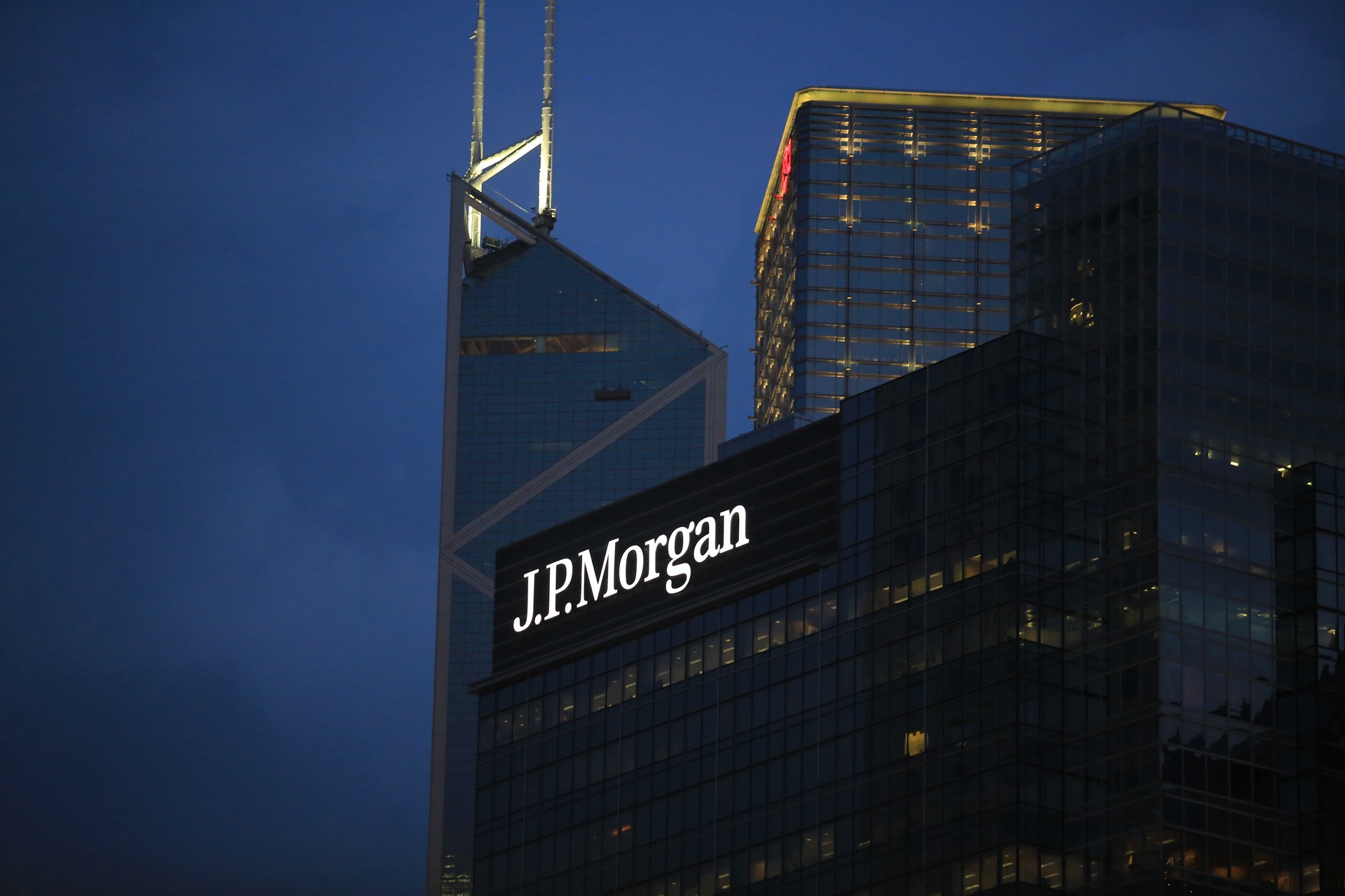 Банк JP Morgan Chase подал в суд на ВТБ за попытку вернуть замороженные $439 млн