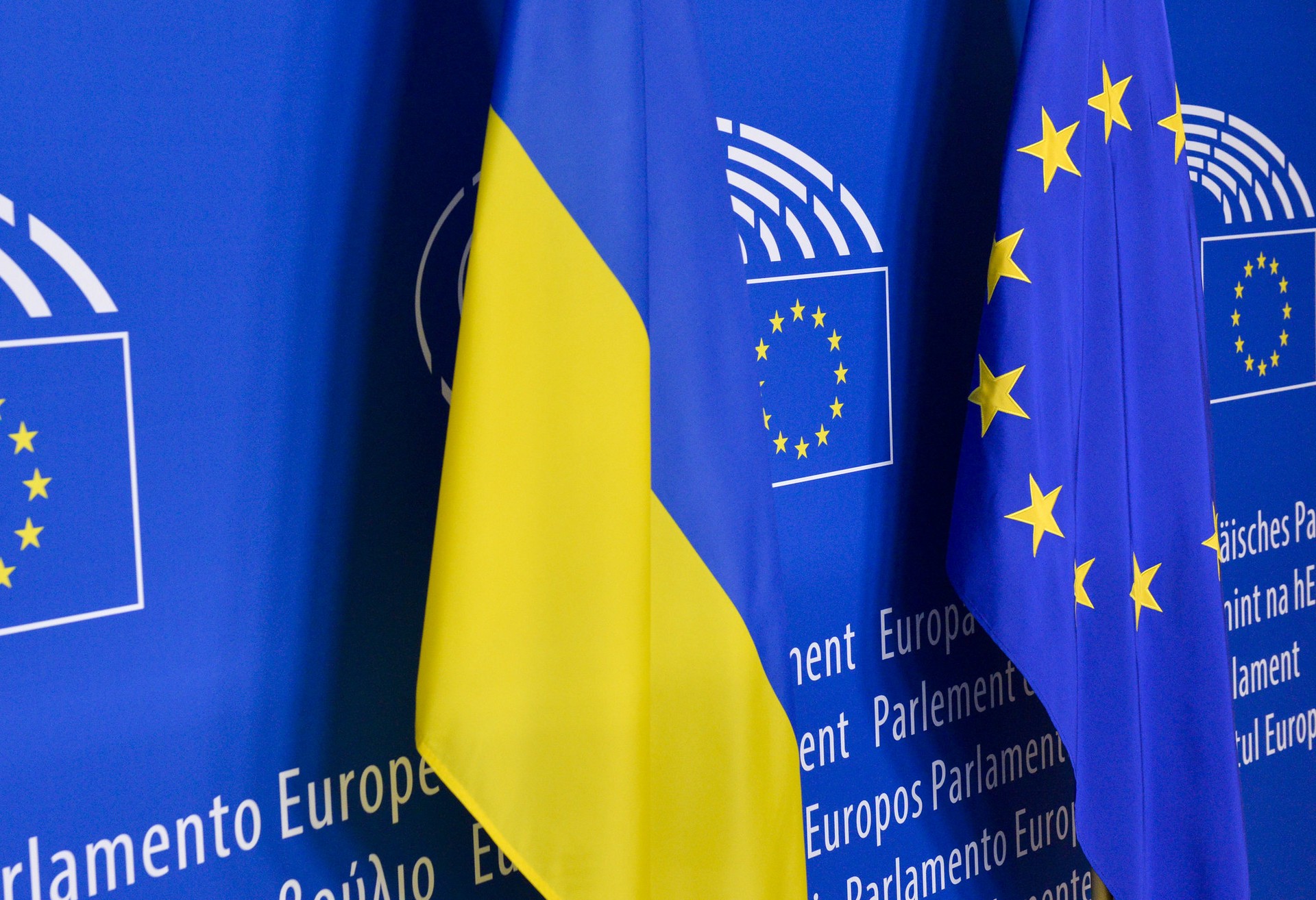 Magyar Hírlap: антивенгерская политика Зеленского помешает Украине вступить в ЕС 