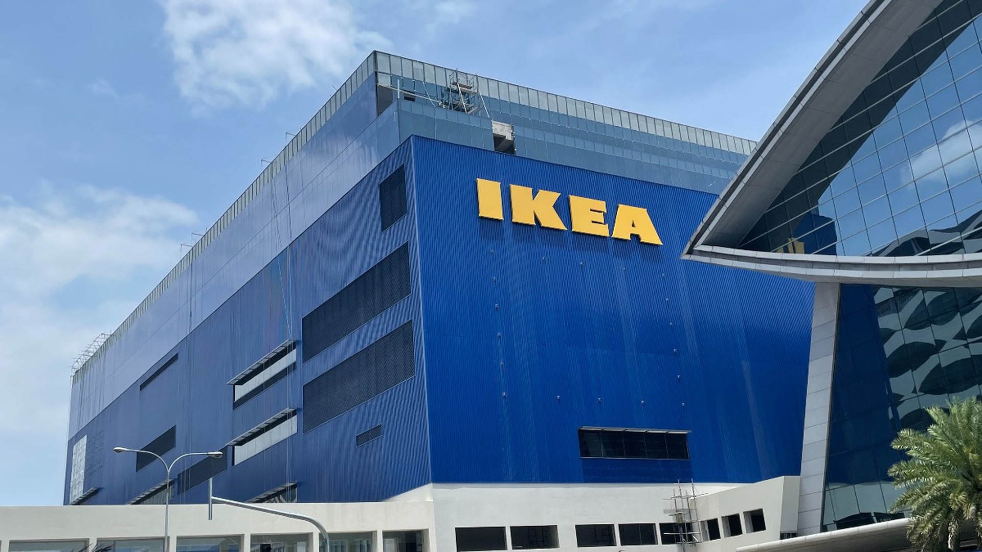 «Ведомости»: IKEA начала предупреждать торговые центры о расторжении договоров аренды