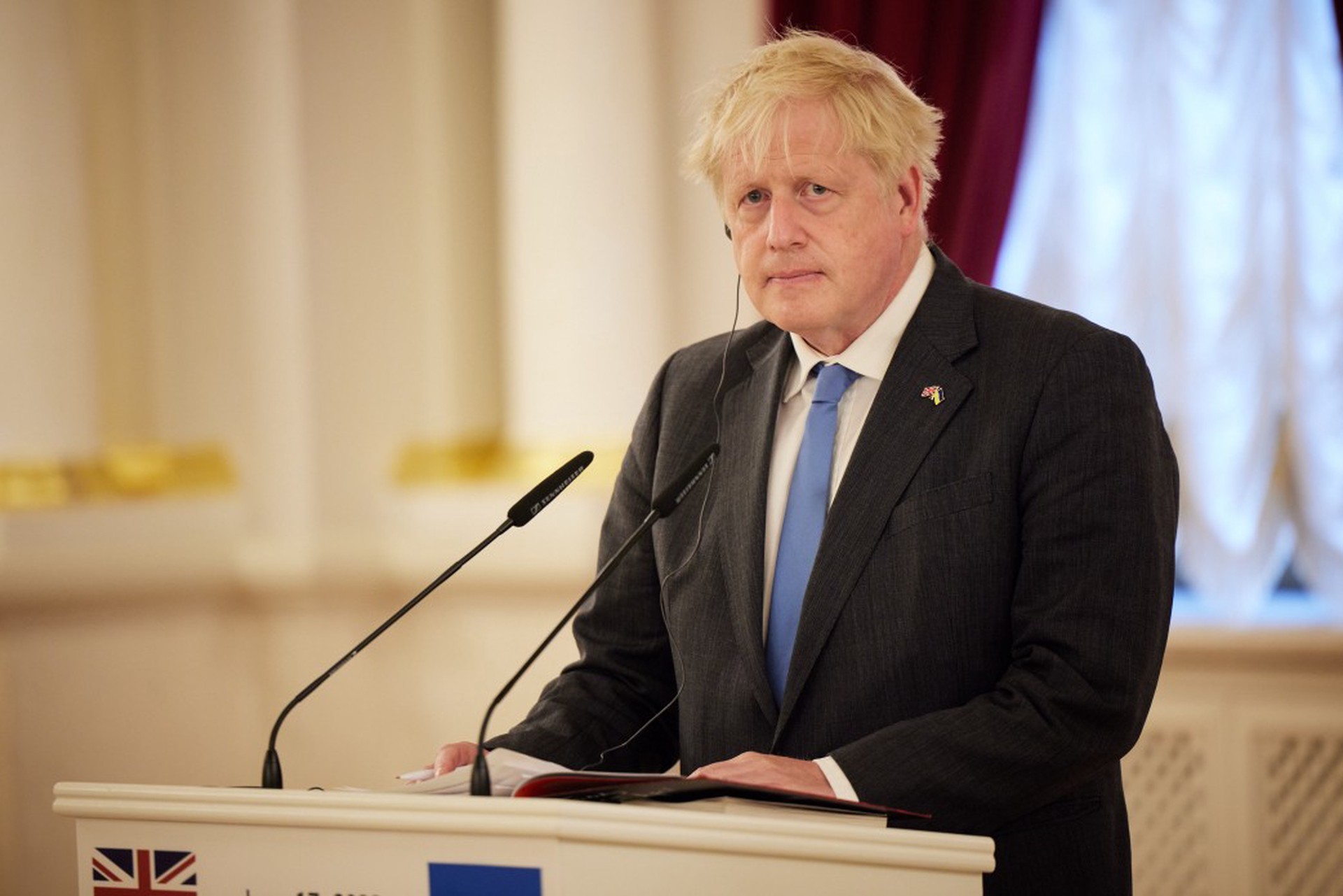 Sky News: бывший премьер Британии Джонсон потребовал Запада отправить Украине истребители