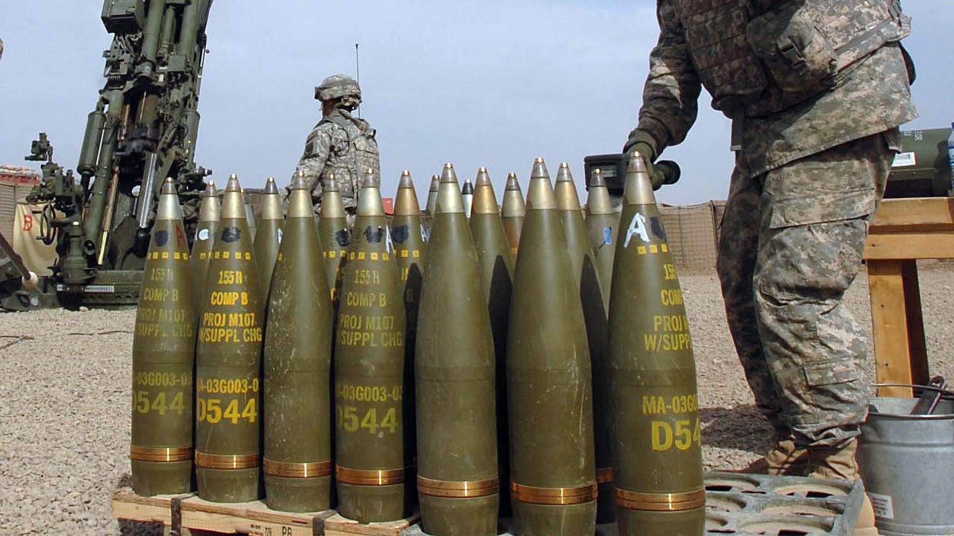 Spiegel: Германия по всему миру ищет боеприпасы для Украины