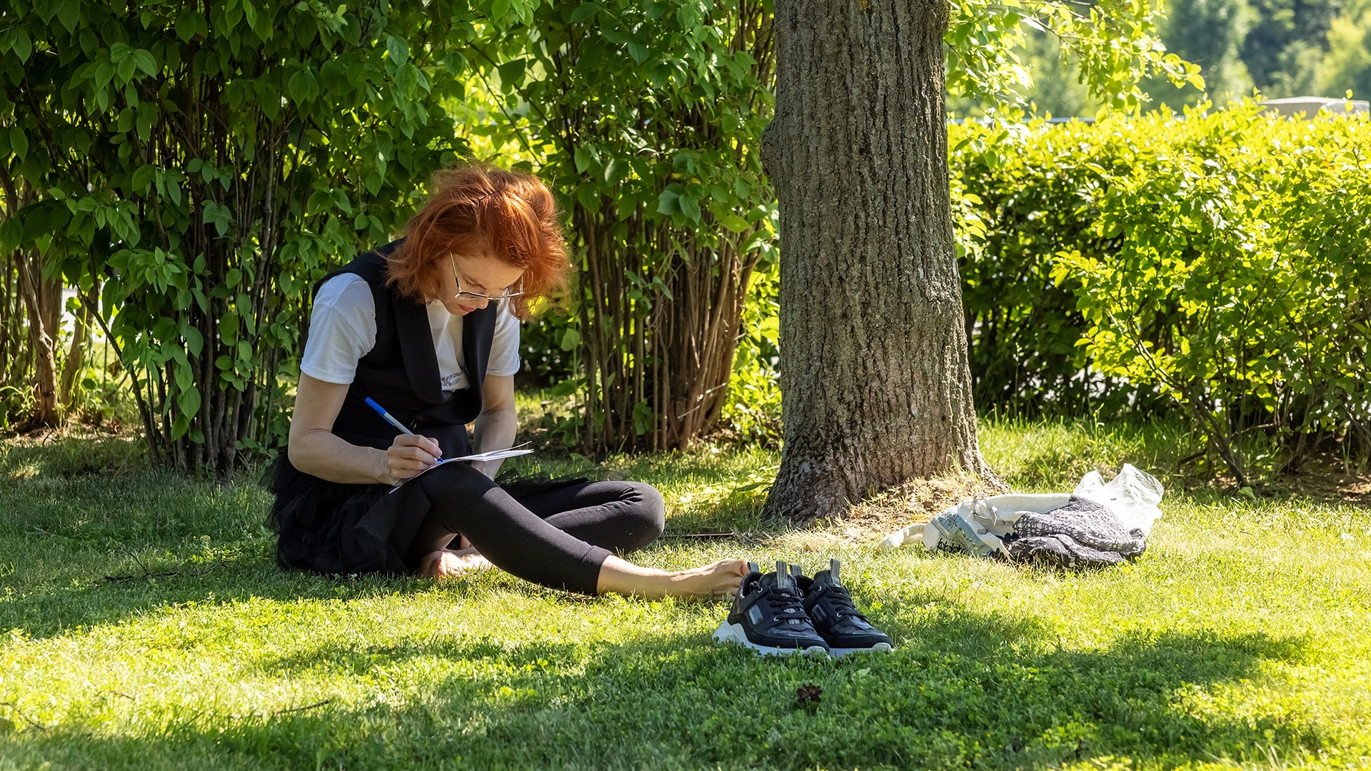 Невролог объяснила, почему детей-левшей не стоит переучивать