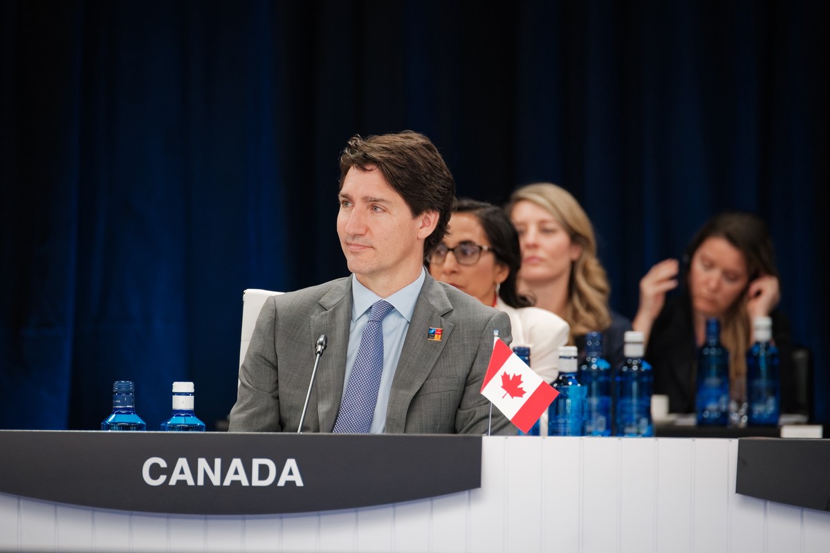 Трюдо выразил готовность принести извинения за скандал с эсэсовцем в парламенте Канады 