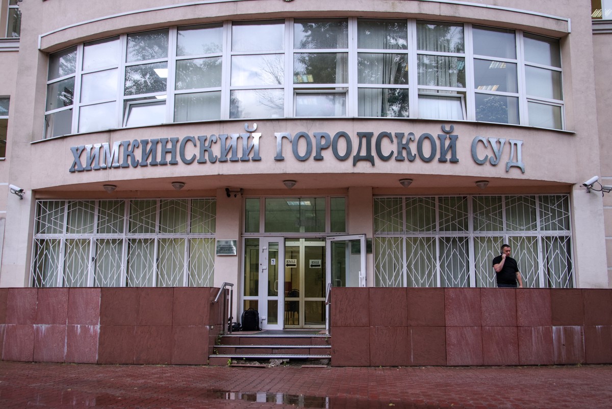 Попрошайки отправились за решетку за обман бойцов СВО в Шереметьево