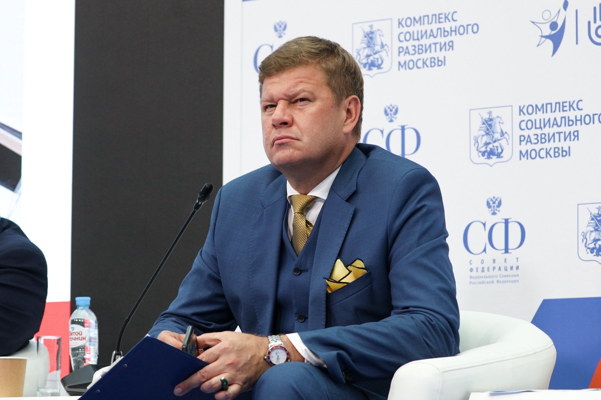 Губерниев назвал Дзюбу рукастым парнем