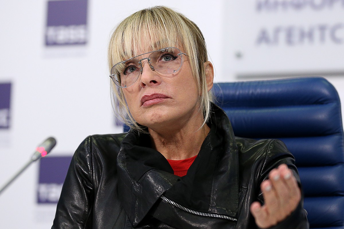 Лайма Вайкуле подтвердила свои проблемы с деньгами