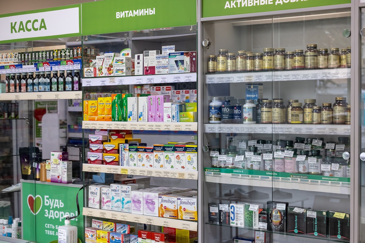 Таблетка на (не)счастье: эксперты предупредили об опасности тяги россиян к самолечению витаминами