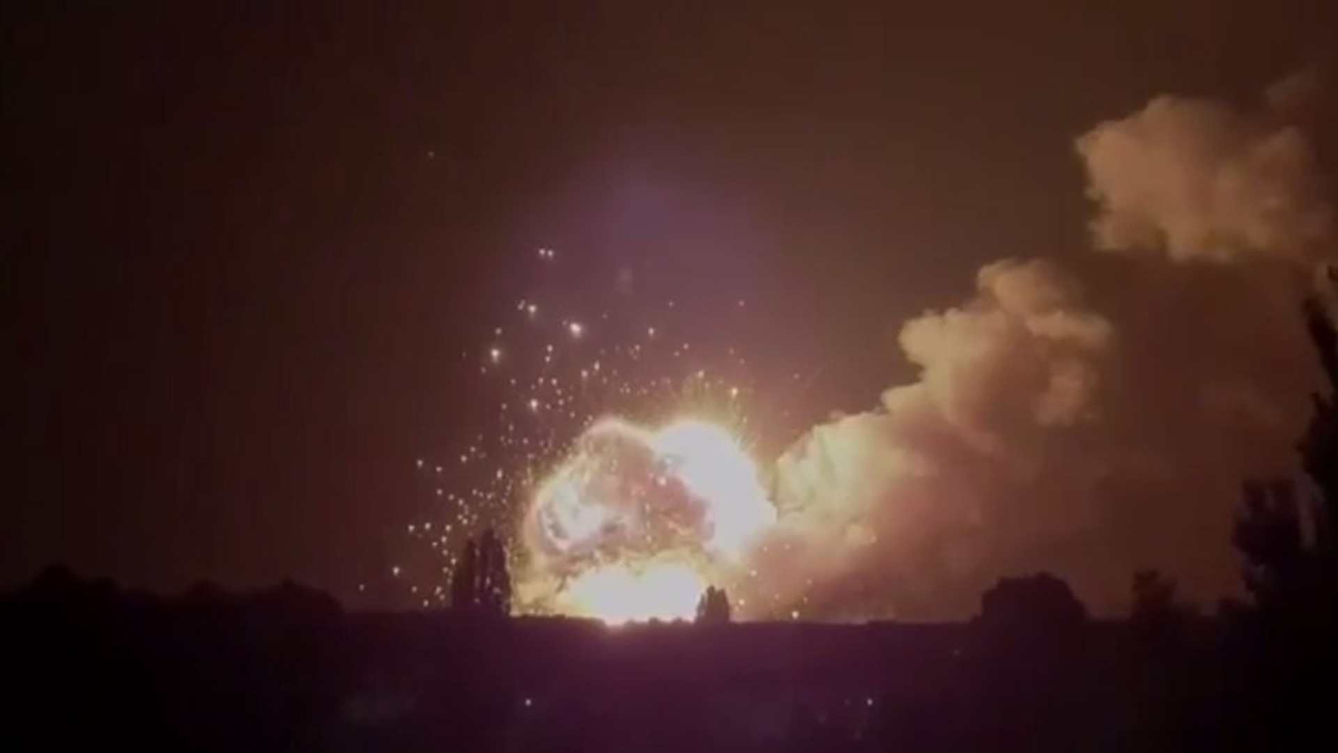 В Николаевской области на юге Украины прогремели взрывы