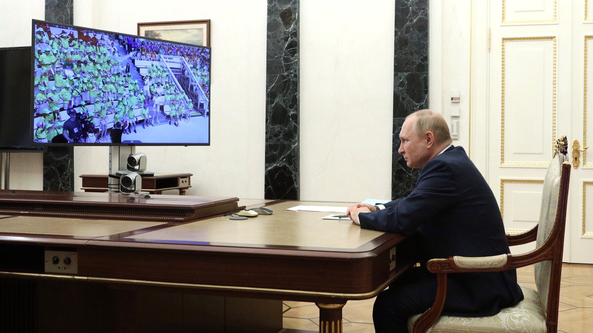 Путин возглавит наблюдательный совет нового движения детей и молодежи 