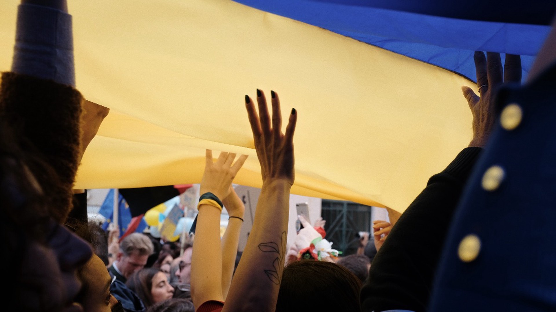 Беженки уезжают из Европы на Украину, чтобы сделать аборт