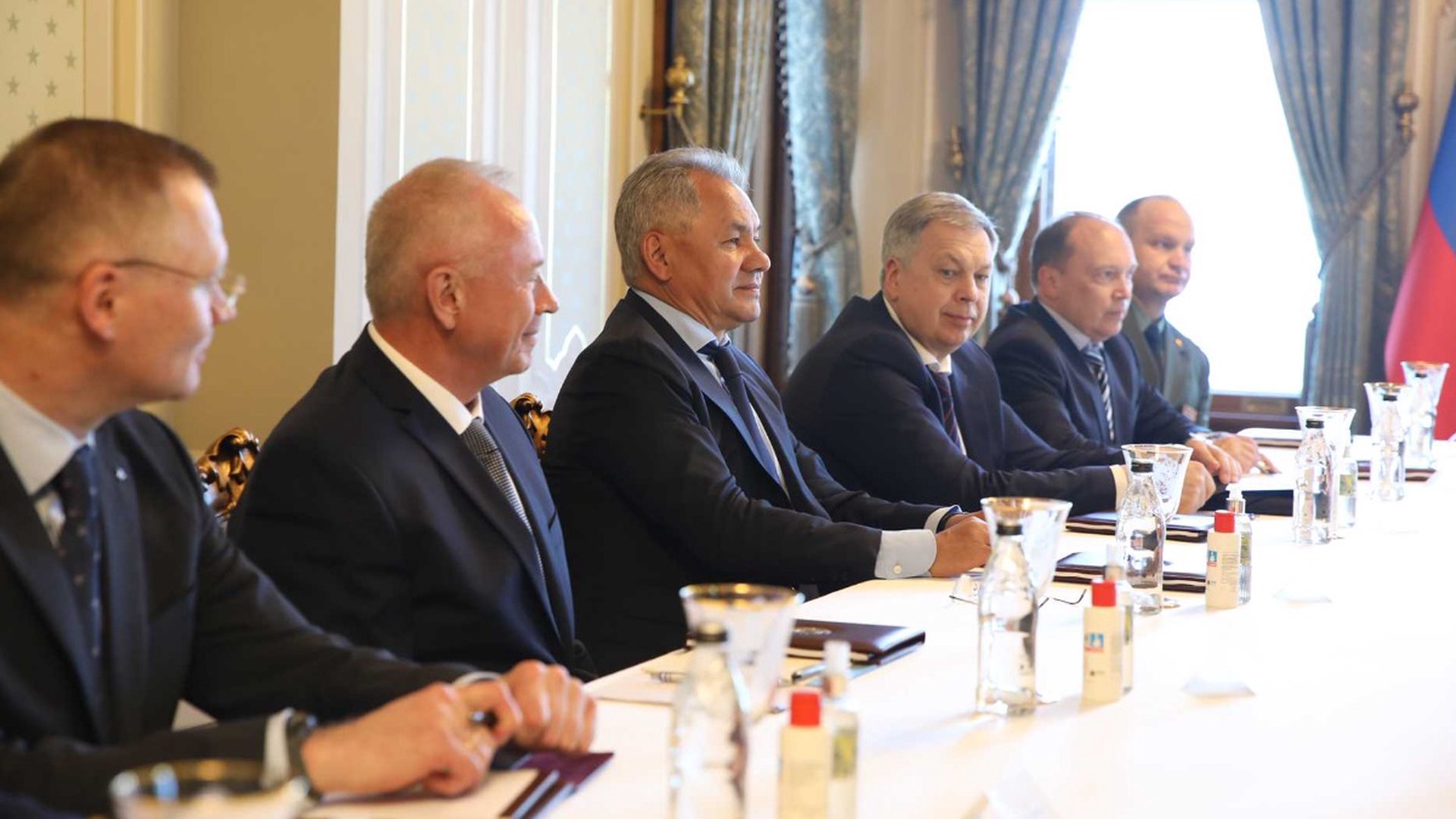 Участники переговоров в Стамбуле подписали соглашение по вывозу зерна из Украины