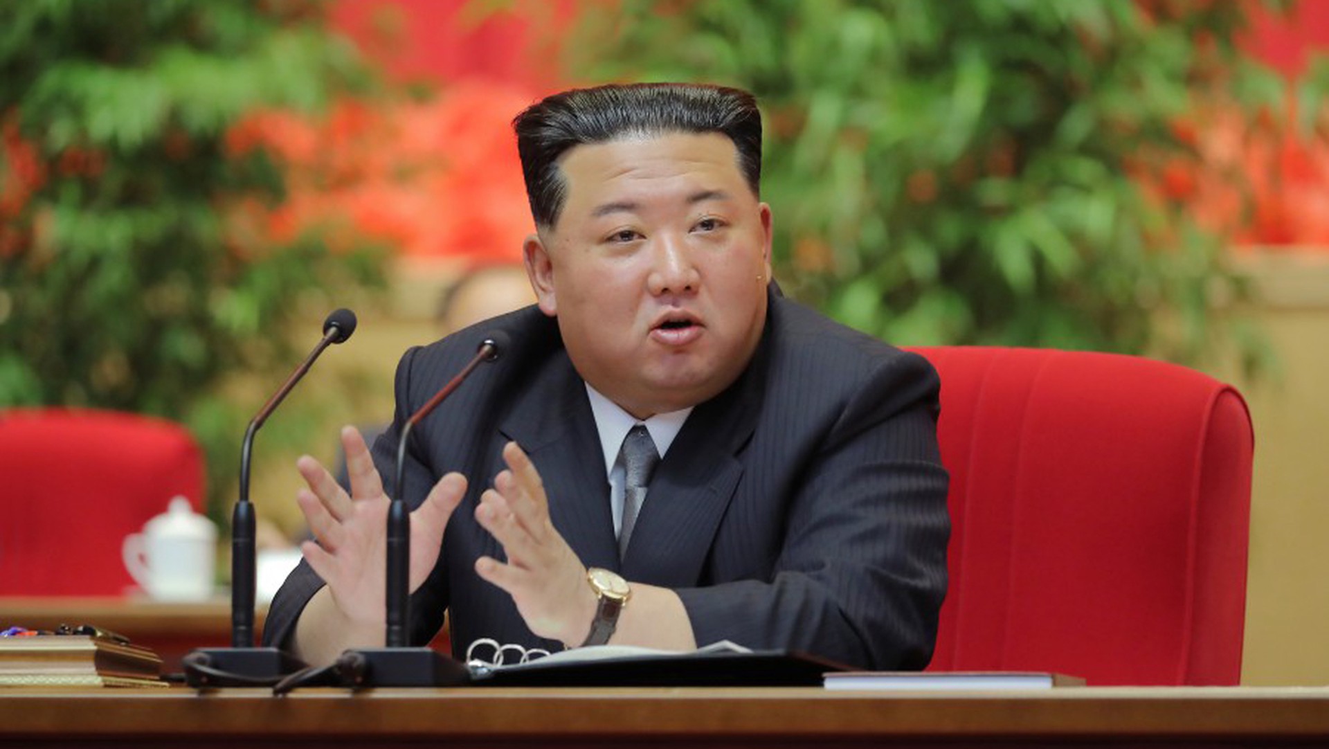 Ким Чен Ын призвал граждан готовиться к войне