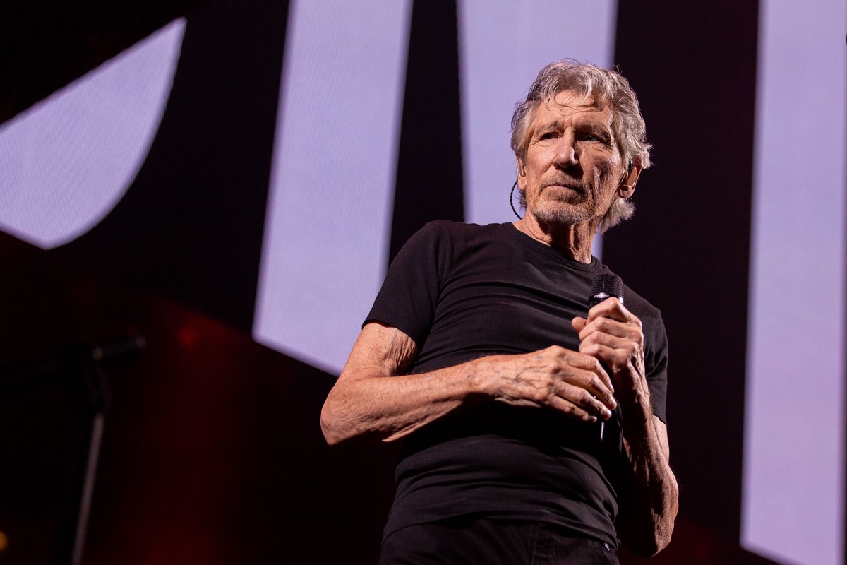 Посол Украины рекомендовал основателю Pink Floyd переехать в Россию