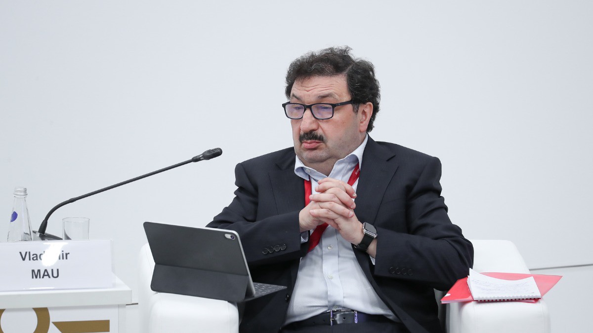 Ректор РАНХиГС Владимир Мау уехал в Израиль после прекращения уголовного дела